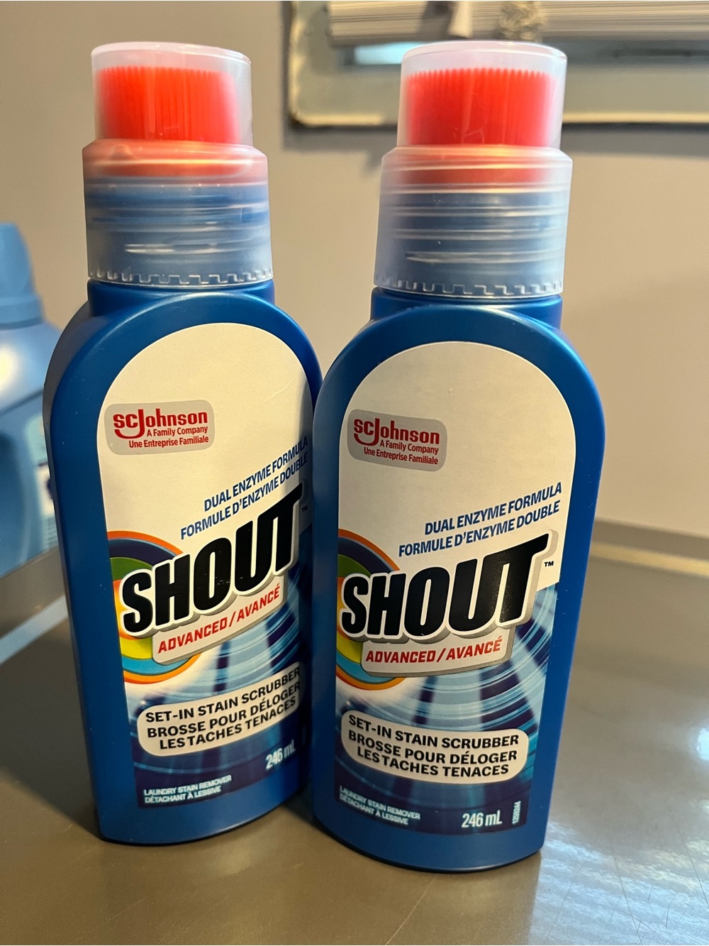 SHOUT Advanced Set-In Stain Scrubber